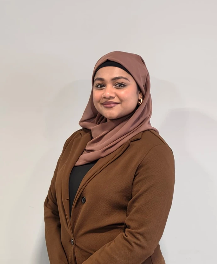 Bashira Shaikh Sales and Client Relations Manager helping Toronto flooring clients